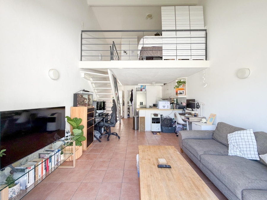 1 Bedroom Property for Sale in Oranjezicht Western Cape